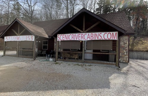 Van Buren Cabin | Beautiful Scenic River Cabin just 1/2 mile from Current River!