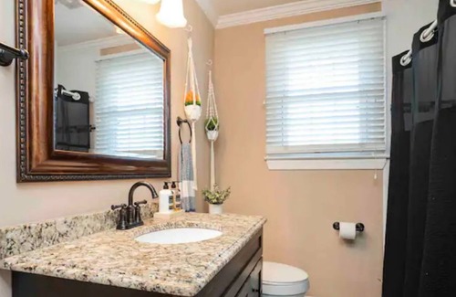 Antioch House | Beautiful scenic view home in Nashville Tennessee