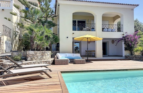L'Ile-Rousse House | Beautiful sea view villa with pool - near Ile Rousse
