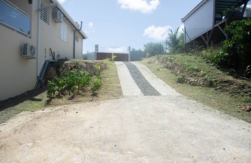 Le Moule House | Beautiful sea view villa, SPA and wifi its name: PrunePassion