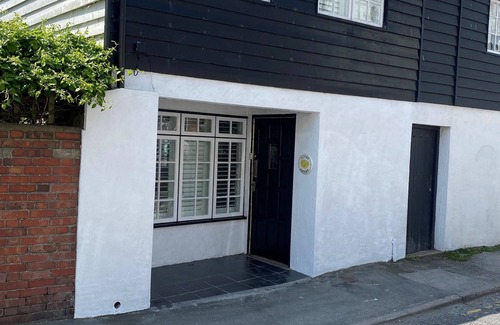 Seaford House | Beautiful Seaside Cottage