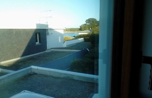 Concarneau Villa | Beautiful seaside Villa in residential area with air conditioning