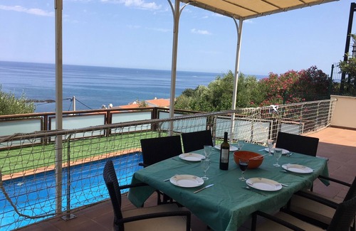 Llanca Villa | Beautiful seaside villa with heated private pool, 5-min walk from cove