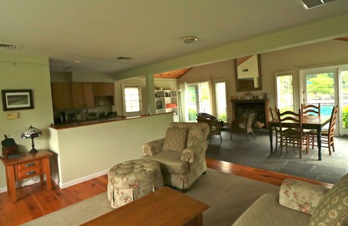 Mountainville Cottage | Beautiful, Secluded, Country Cottage, With 30x60 In-Ground Pool.