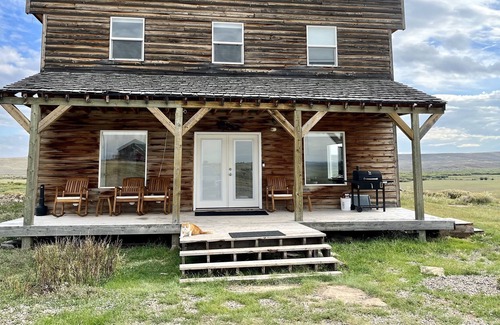 Daniel Cabin | Beautiful, secluded lodge very close to fishing and snowmobile areas