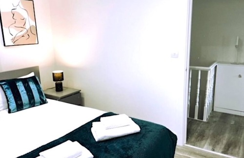 Newham Apartment | Beautiful second floor apartment in East London close to Docklands and the City