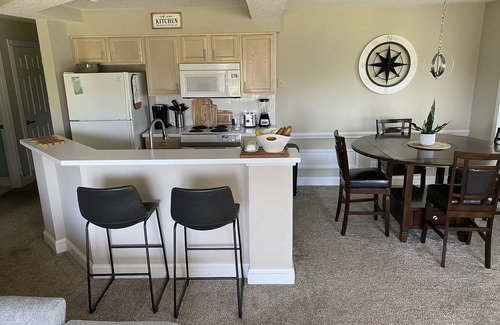 Calabash Condo | Beautiful Second Floor 2-Bedroom Two-Bath Condo With Water and Golf Views