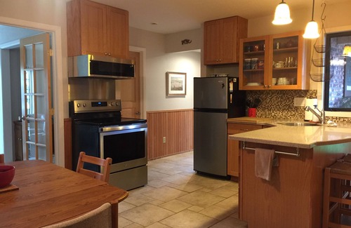 Noble Apartment | Beautiful setting, peaceful. Ground floor unit near historic Alum Rock Park.