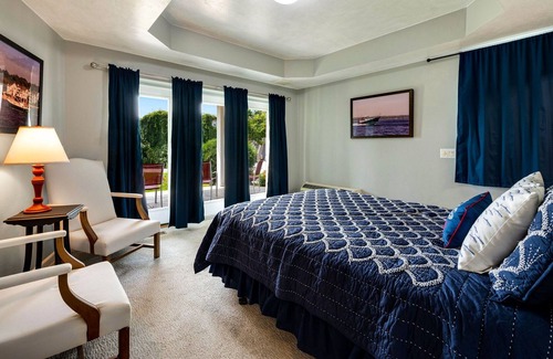 Gills Rock Condo | Beautiful Shoreline Condominium