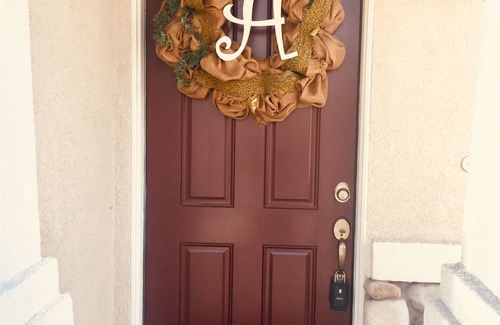 Fontana House | Beautiful Single Family Home near ONTARIO /LOS ANGELES AREA