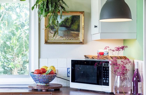 South Fremantle House | Beautiful South Fremantle home built in 1937 has a calm, peaceful ambience.