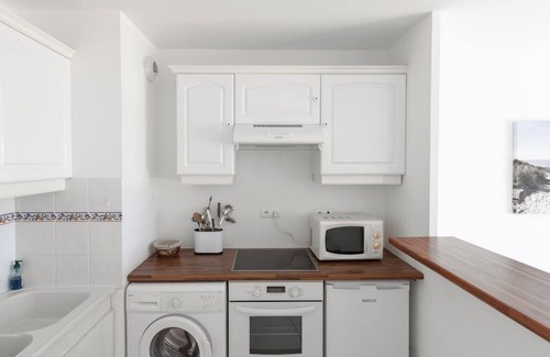 Le Couchant Apartment | Beautiful spacious and modern apartment with sea view, classified 4 stars Ref. LGM62HTH