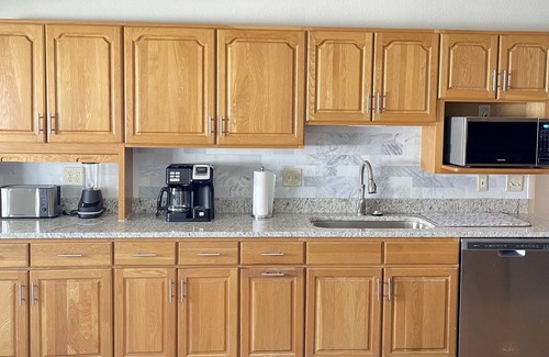 Clearwater House | Beautiful Spacious 3 bedroom home near Clearwater Beach, Pet friendly!