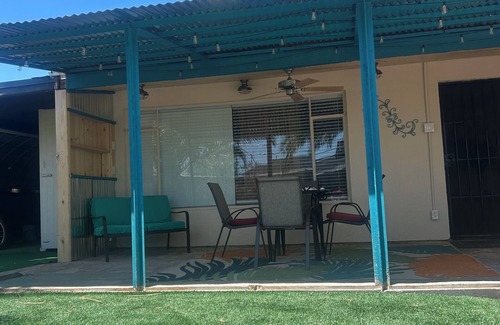 Beverly Green House | Beautiful, spacious 4-bdrm home off the Las Vegas Strip with views of the strat.