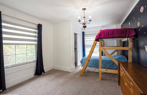 Des Moines House | Beautiful, spacious home nestled into the quiet, coveted Greenwood neighborhood.