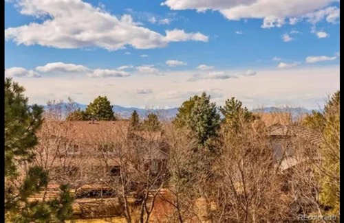 Northridge House | Beautiful spacious home in gated community