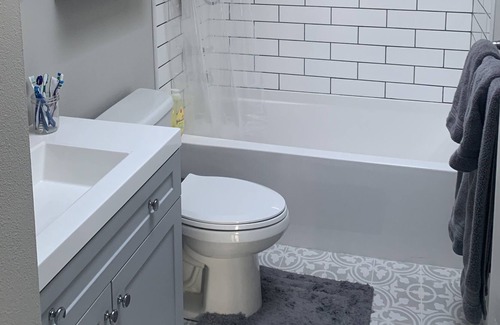 Kodiak House | Beautiful spacious home in the heart of Kodiak!