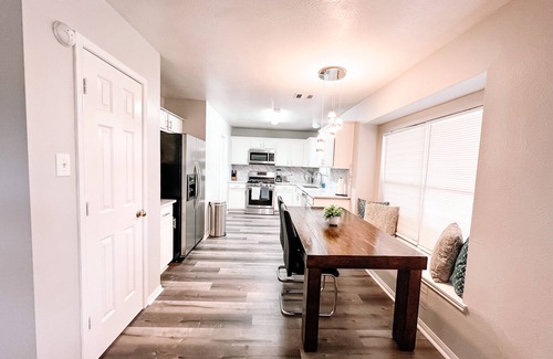 Clodine House | Beautiful/Spacious house