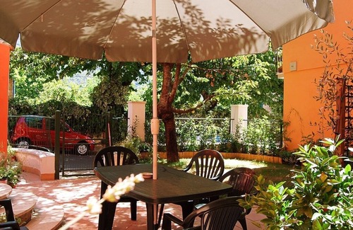 Acquasparta Apartment | Beautiful spacious 2 bedroom, vacation apartment in Umbrian Town Villa