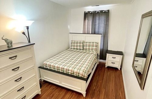 Bushwick House | Beautiful, Spacious, Private Oasis w/FirePlace