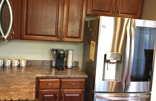 Aurora House | Beautiful, spacious, super clean! Whole House, family sized, company/group