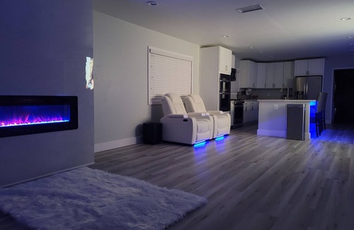Los Angeles House | Beautiful Spanish Style 3bed 2bath home Resort Style Patio Superbowl Ready!