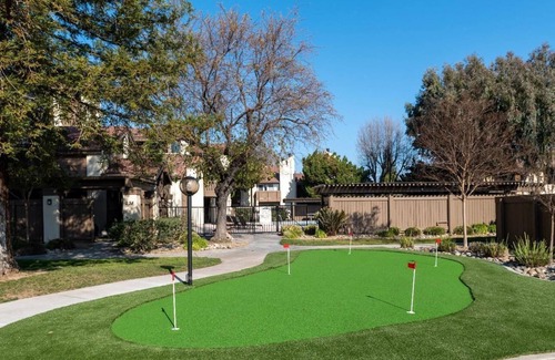 Modesto Apartment | Beautiful Stay-cation