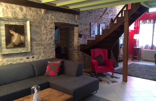 Tossiat House | Beautiful stone house with pool.