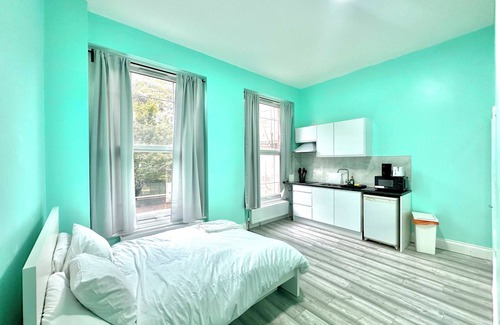 St. Pancras Apartment | Beautiful studio apart