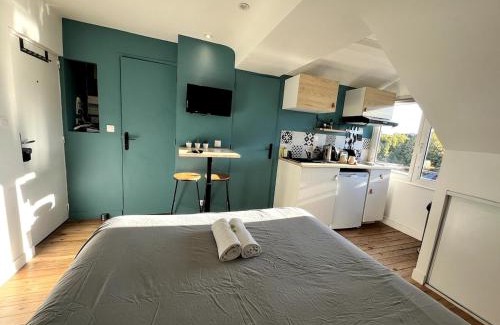 Talensac-Pont Morand Apartment | Beautiful Studio for 2 people, TV, Wifi