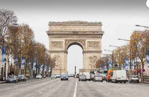 Champs-Elysees Apartment | Beautiful studio near the Champs Elysées