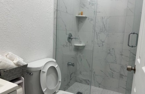 Liberty City Apartment | Beautiful Studio Near Wynwood