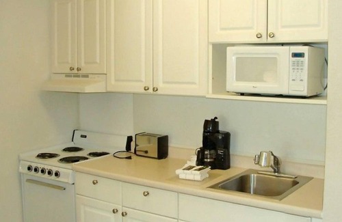 Daytona Beach Apartment | Beautiful Studio apartment (418314) by Houzlet