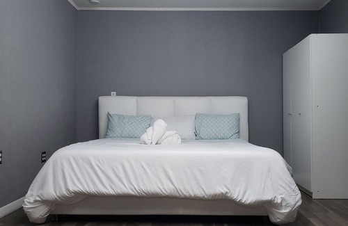 Pembroke Pines Apartment | Beautiful studio. .