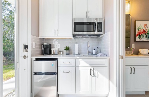 Palm Coast Apartment | Beautiful studio with heated pool, kitchenette, central AC, & firepit