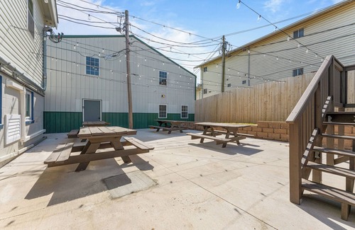 Indian Point Condo | Beautiful Studio with Resort Style Amenities!
