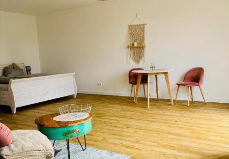 Andreasvorstadt Apartment | Beautiful Studio WLAN I Smart-TV I Küche I Balkon