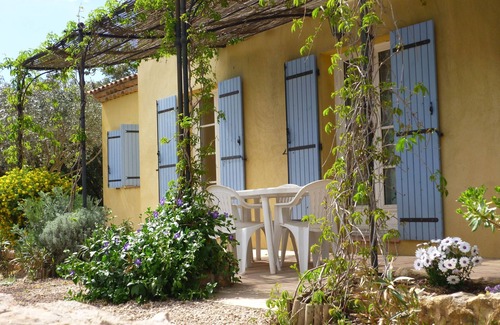 Entrecasteaux House | Beautiful sunny bastide with private pool