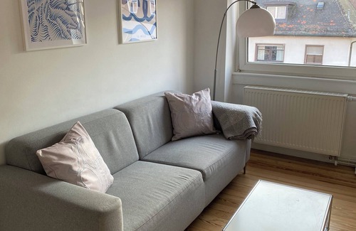 Feudenheim Apartment | Beautiful sunny old apartment in Mannheim Feudenheim