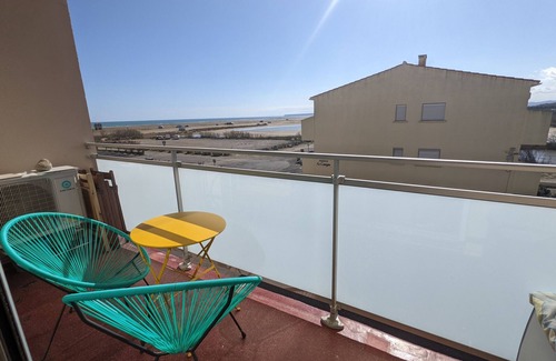 Port-la-Nouvelle Apartment | Beautiful T2 apartment with AC, pool and parking 250m from the beach