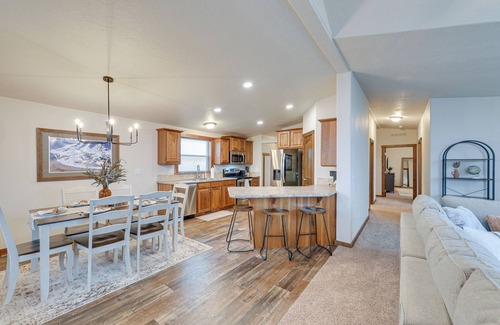 Leigh Creek Estates Cottage | Beautiful Tetonia Escape w/Porch & Teton Views