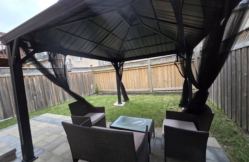 Pickering House | Beautiful three bedroom house in Pickering