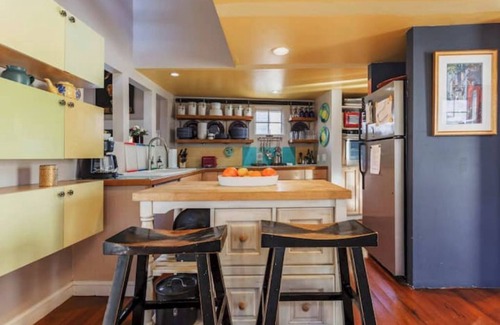 Branford House | Beautiful three-bedroom shoreline house