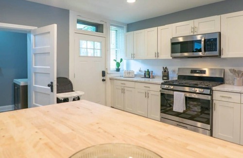 Tower Grove South House | Beautiful Tower Grove 5BR /ABODEbucks