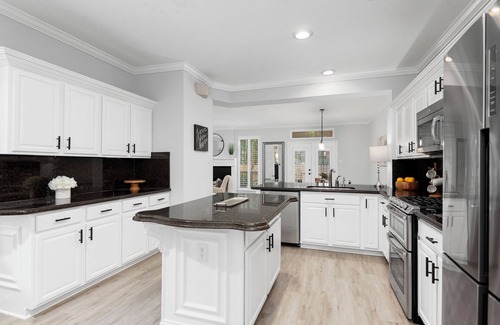 Alden Bridge House | Beautiful Town Home in The Woodlands!