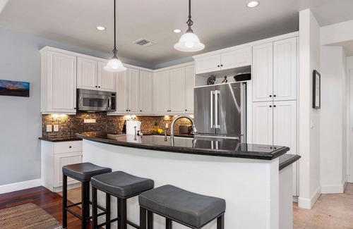 Kulalani House | 🏖️Beautiful Townhouse | Great Amenities and Spacious Lanai! Comes with Beach Pass!