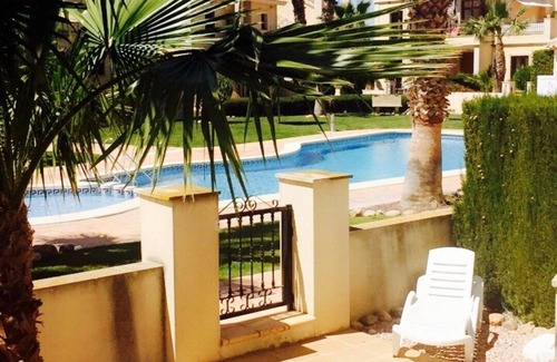 Algorfa House | Beautiful Townhouse in La Finca Golf, with Wifi & Air Con overlooking Pool.