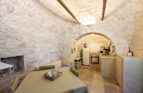 Cisternino House | BEAUTIFUL TRULLI IN VALLE D'ITRIA WITH WIFI