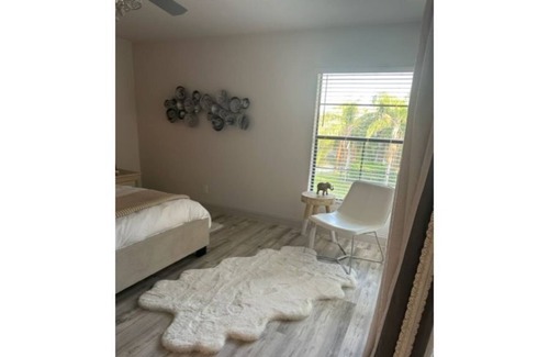 Palm River Estates Condo | Beautiful two bedrooms two bathrooms 5 minutes to the beach
