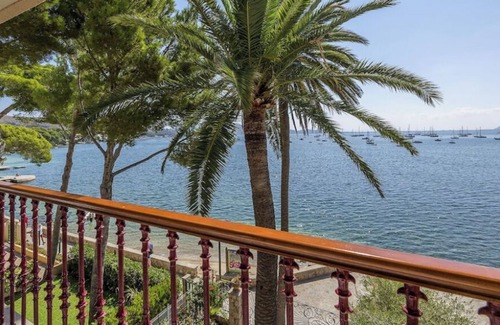 Puerto de Pollensa Apartment | Beautiful two-bedroom apartment on the seafront